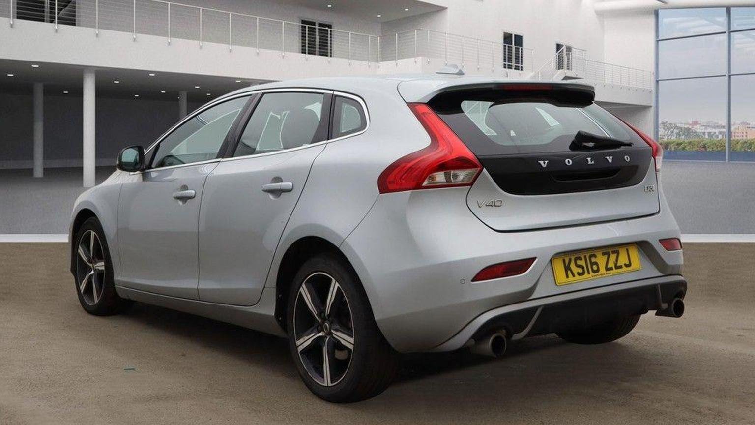 Volvo V40