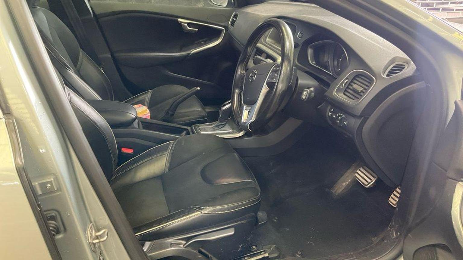Volvo V40