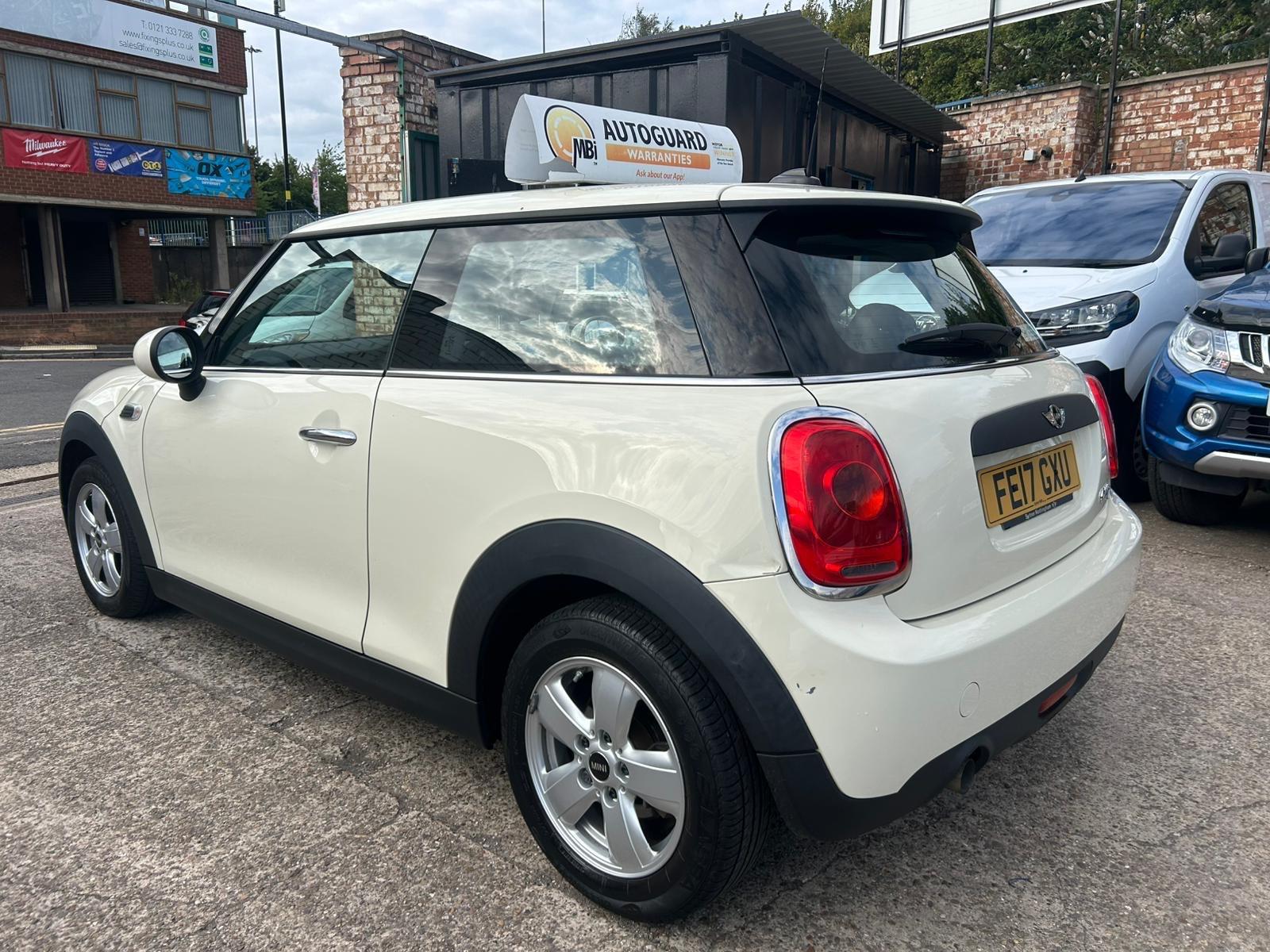 MINI Hatch
