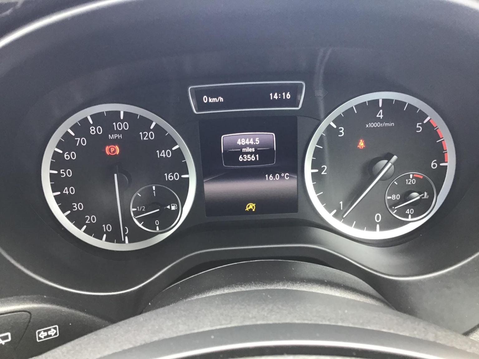 Infiniti Q30