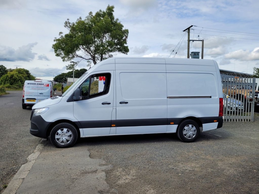 Mercedes Benz Sprinter