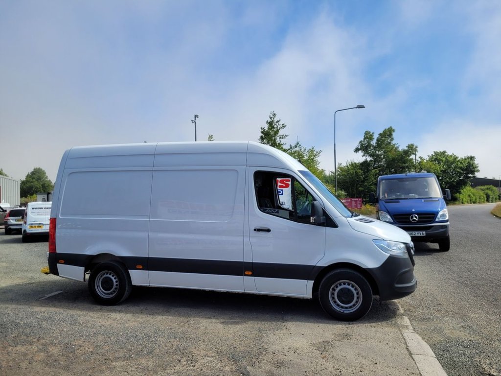 Mercedes Benz Sprinter