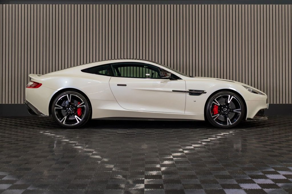 Aston Martin Vanquish