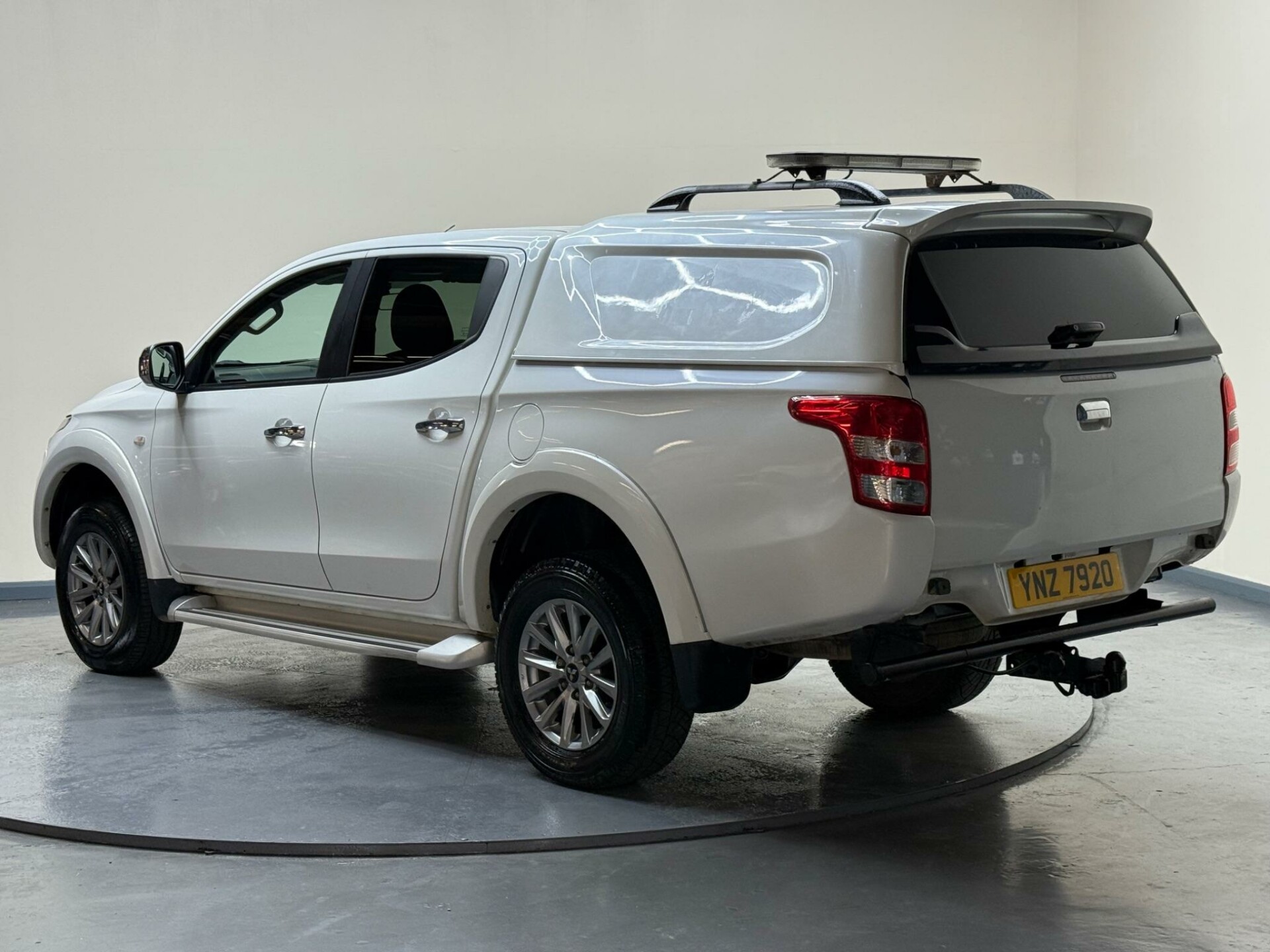 Mitsubishi L200