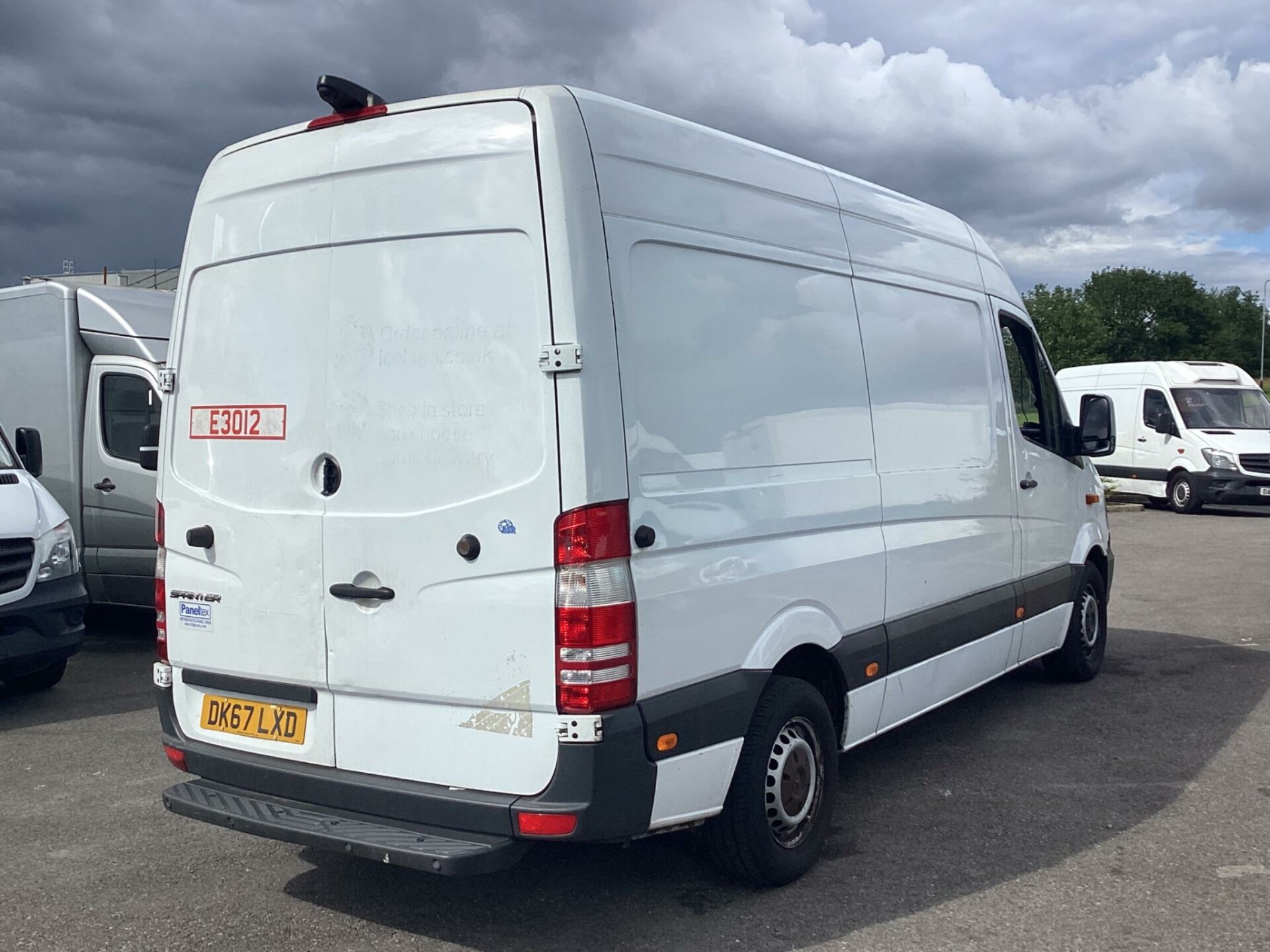 Mercedes Benz Sprinter