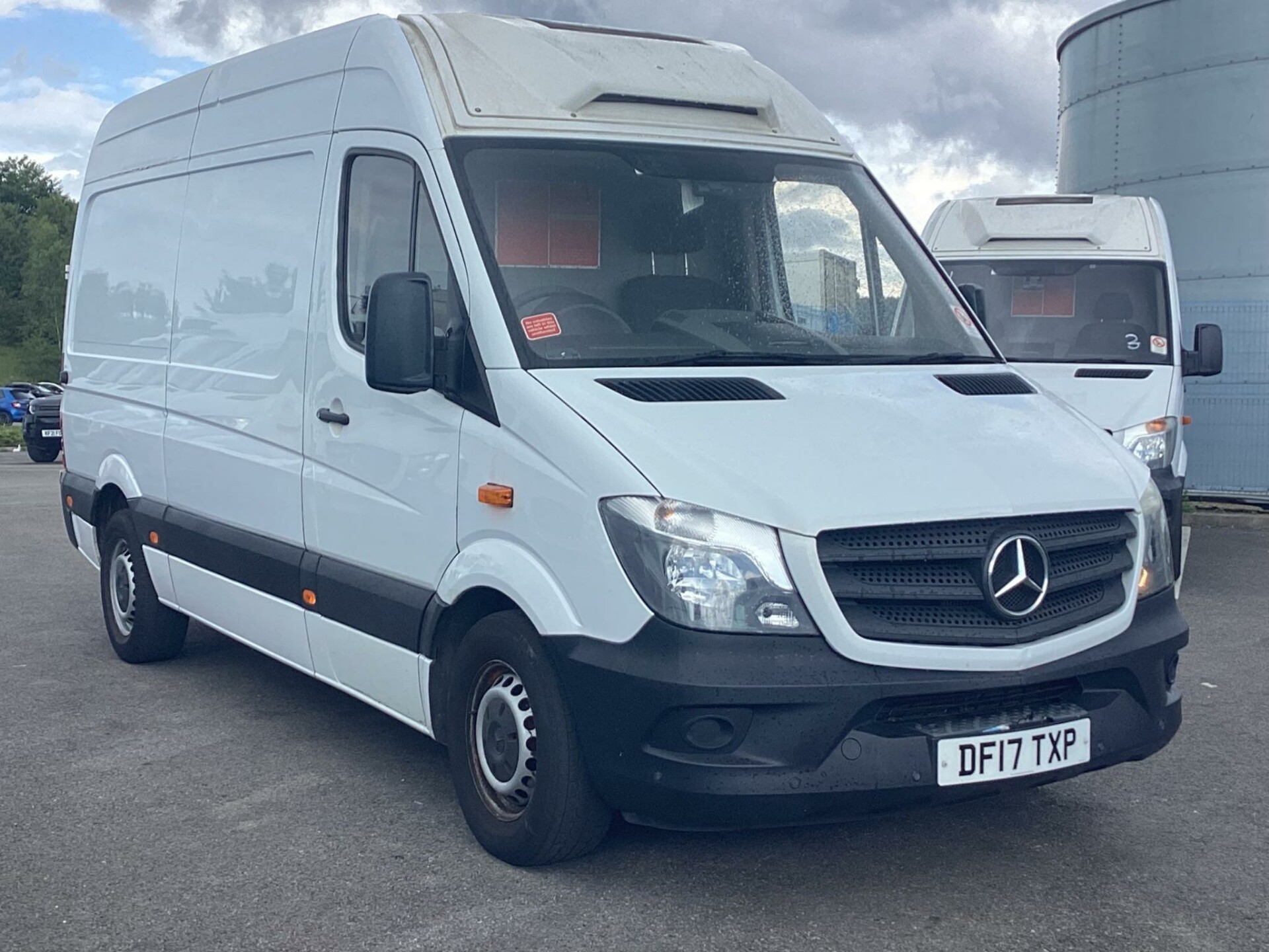 Mercedes Benz Sprinter