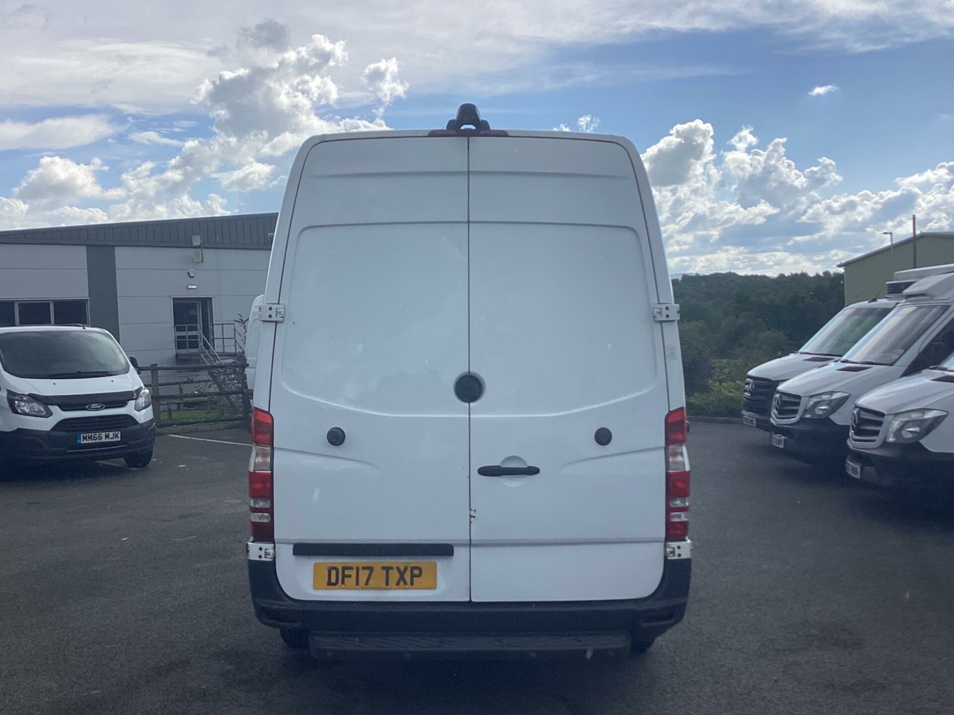 Mercedes Benz Sprinter