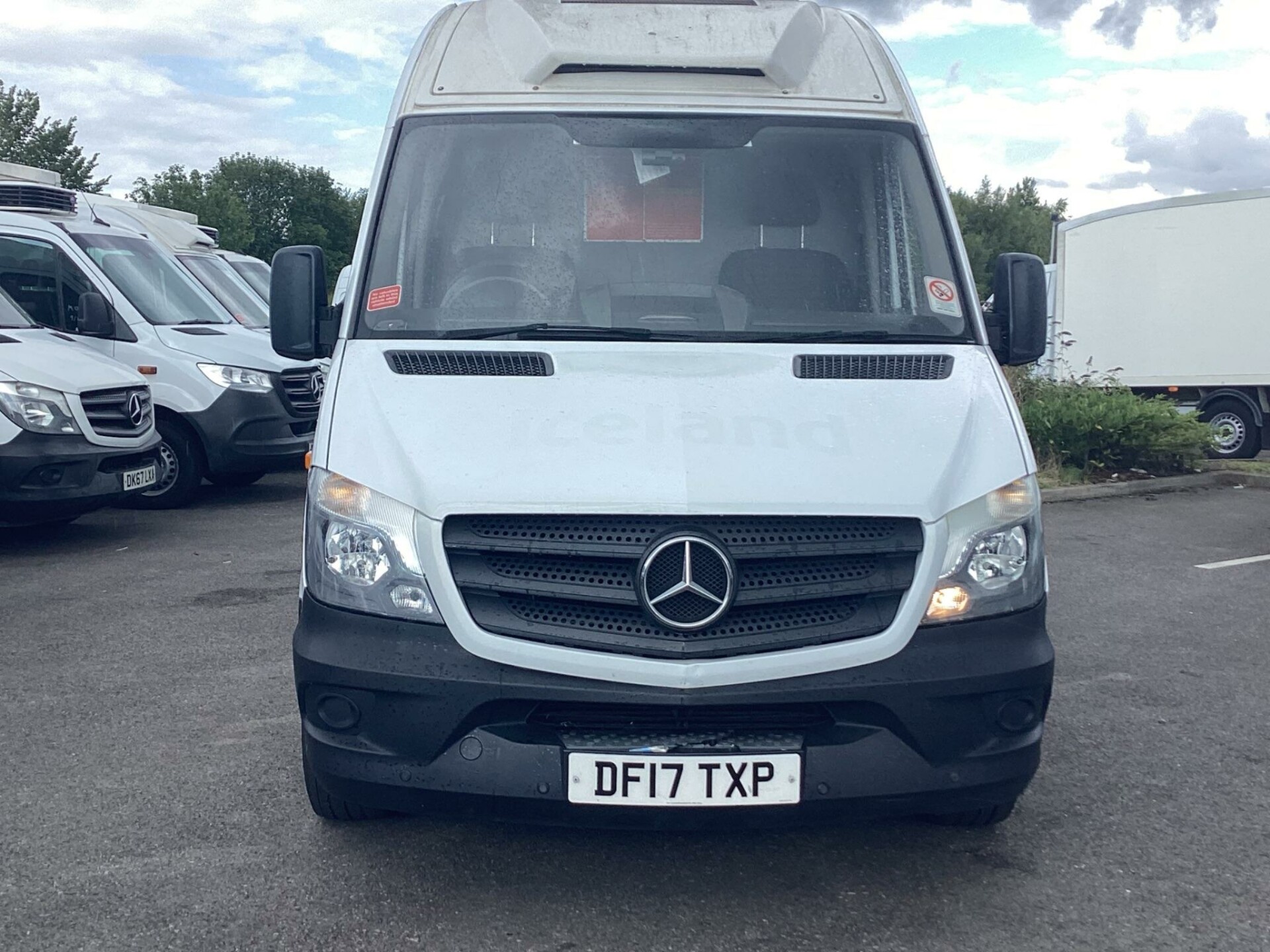 Mercedes Benz Sprinter