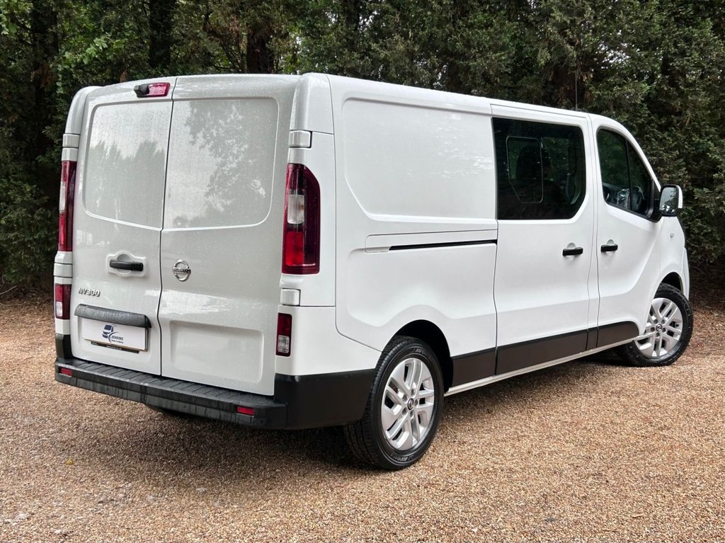Nissan NV300