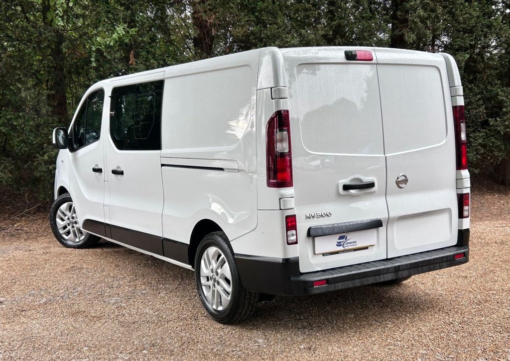 Nissan NV300