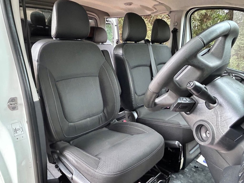 Nissan NV300