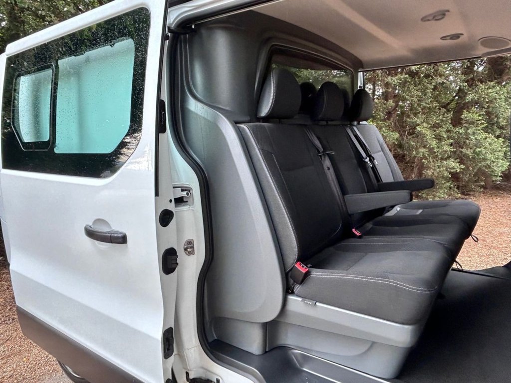 Nissan NV300