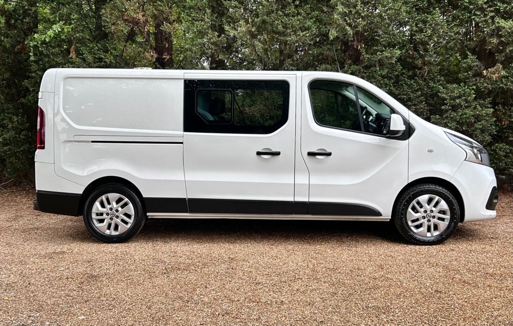Nissan NV300