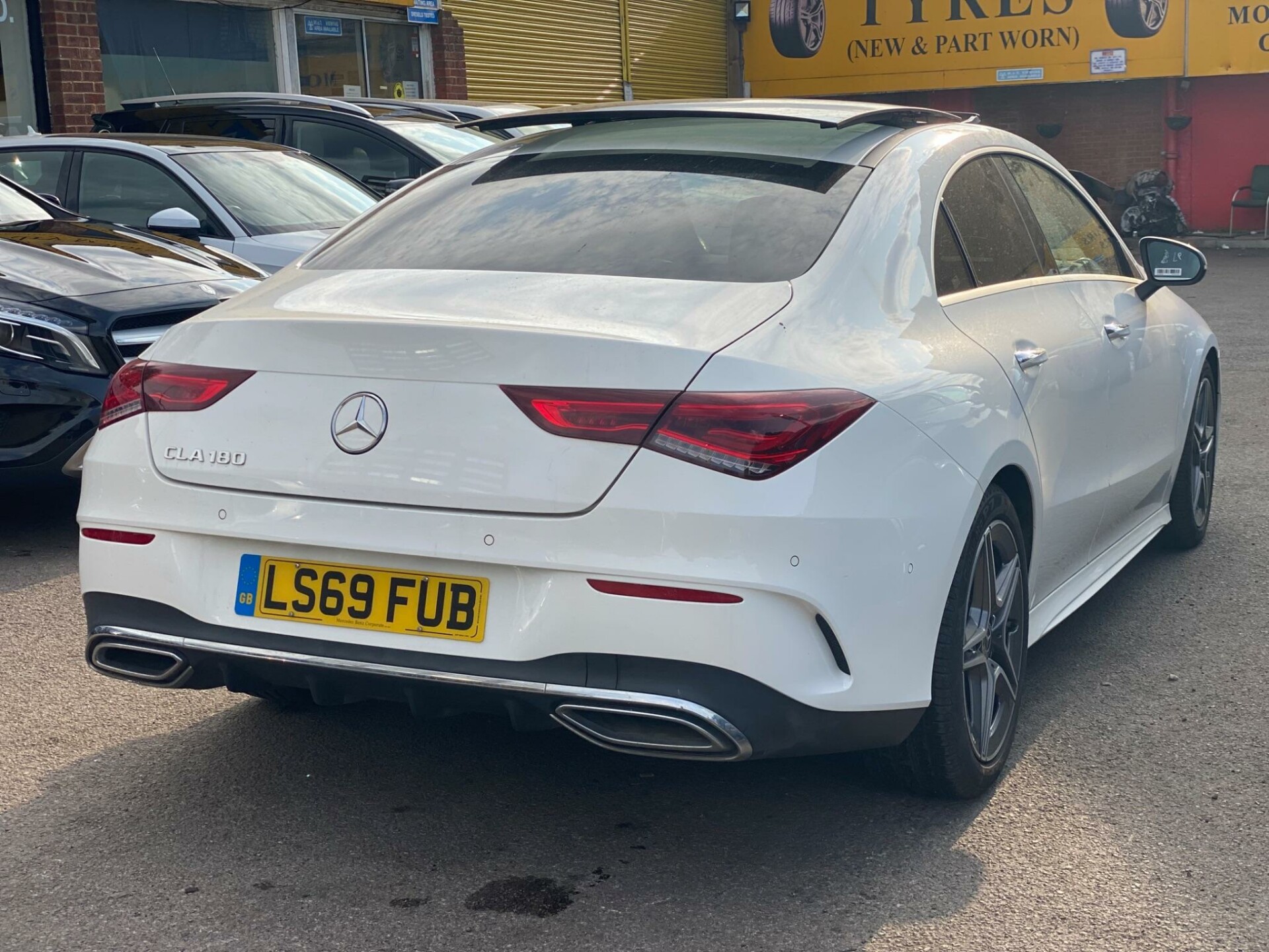 Mercedes Benz CLA