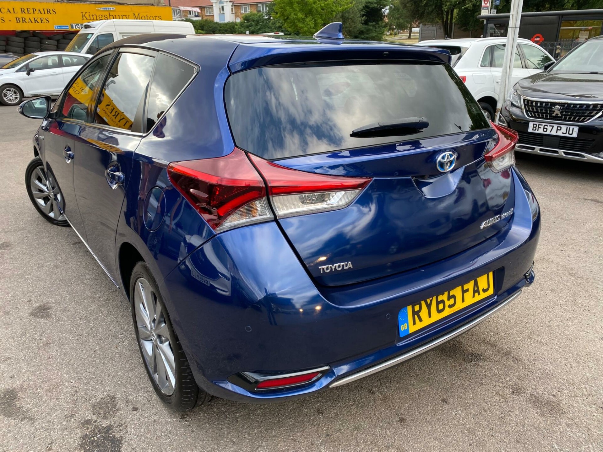 Toyota Auris