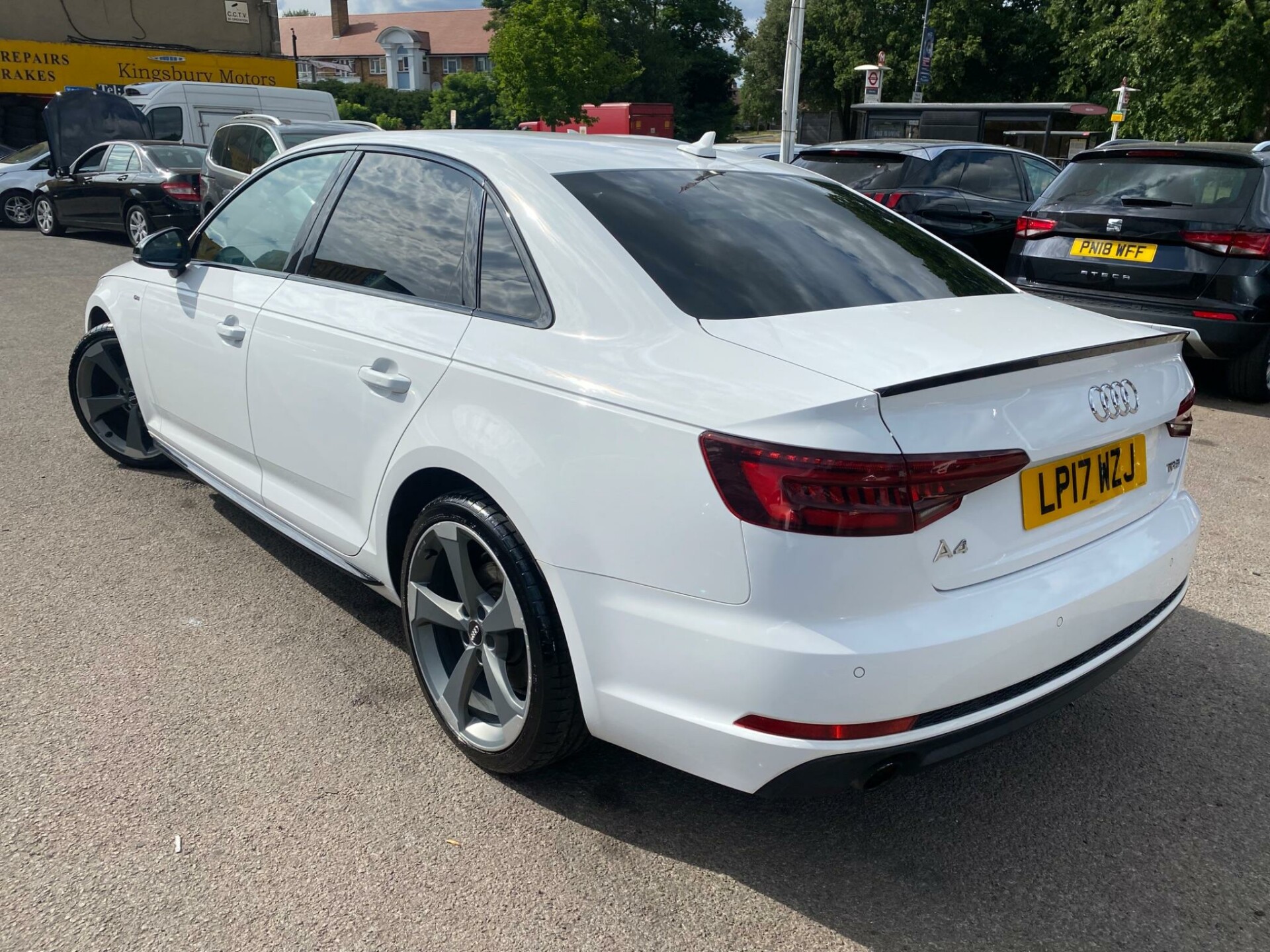 Audi A4