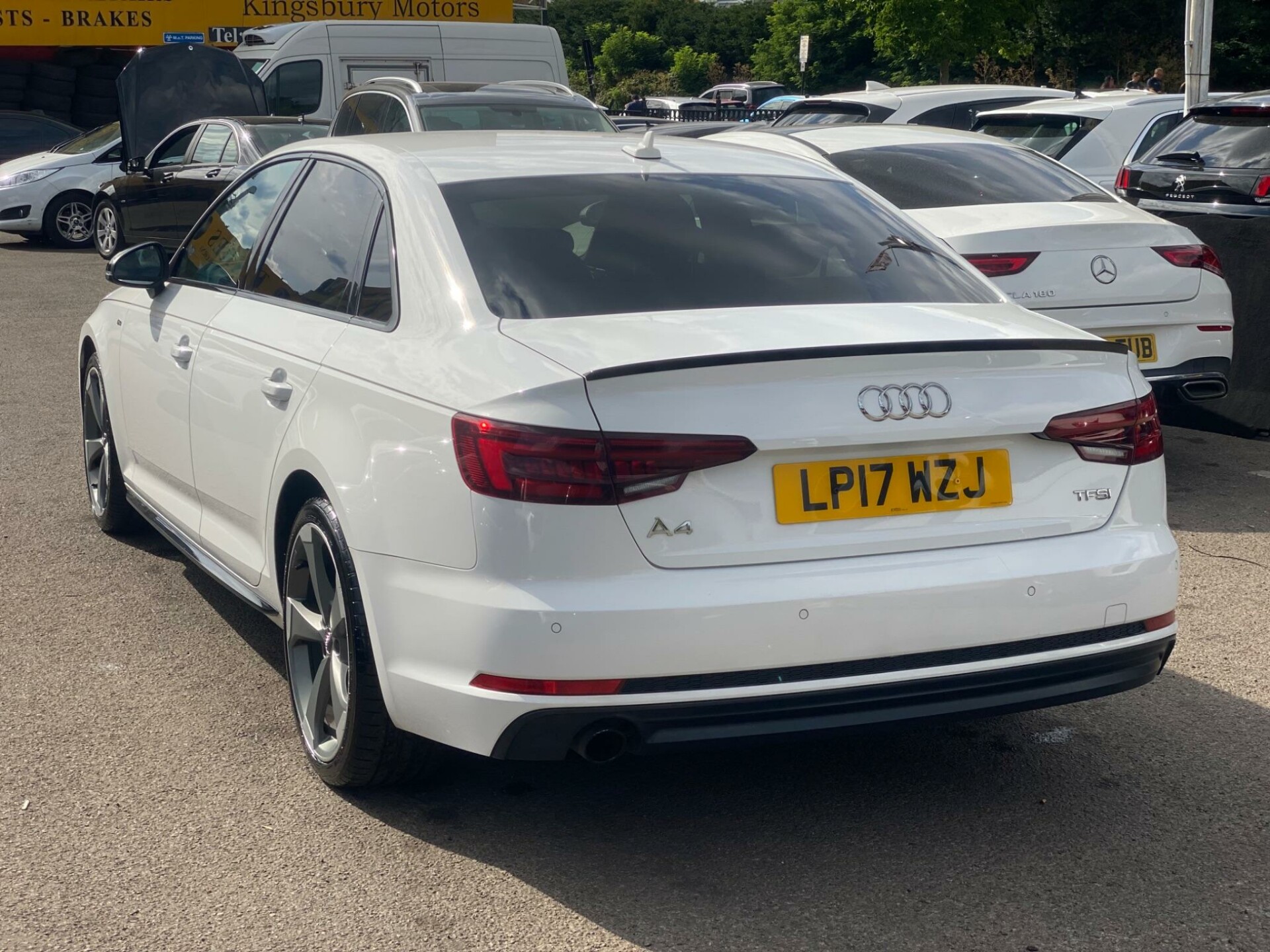 Audi A4
