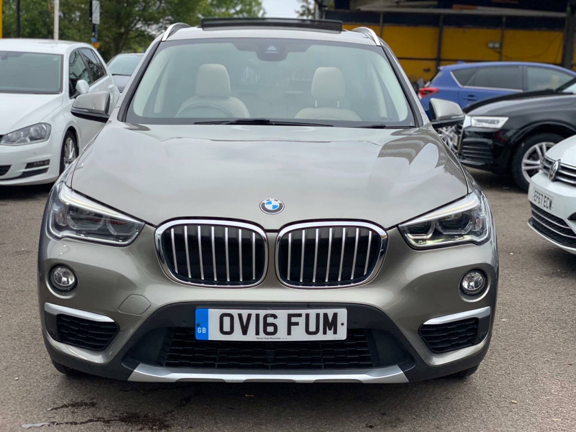 BMW X1