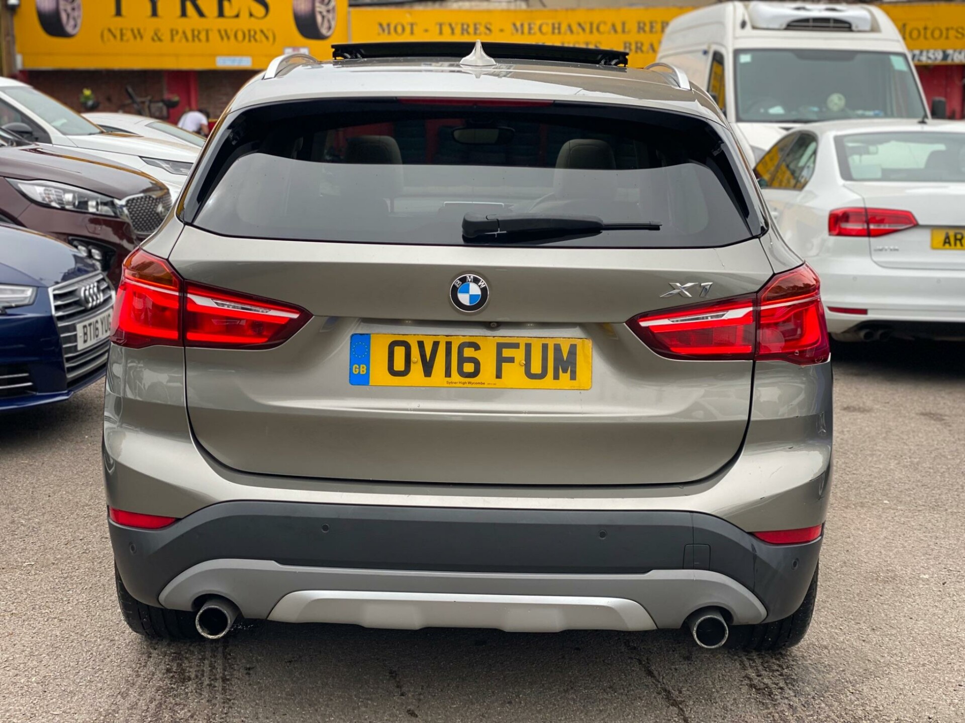 BMW X1