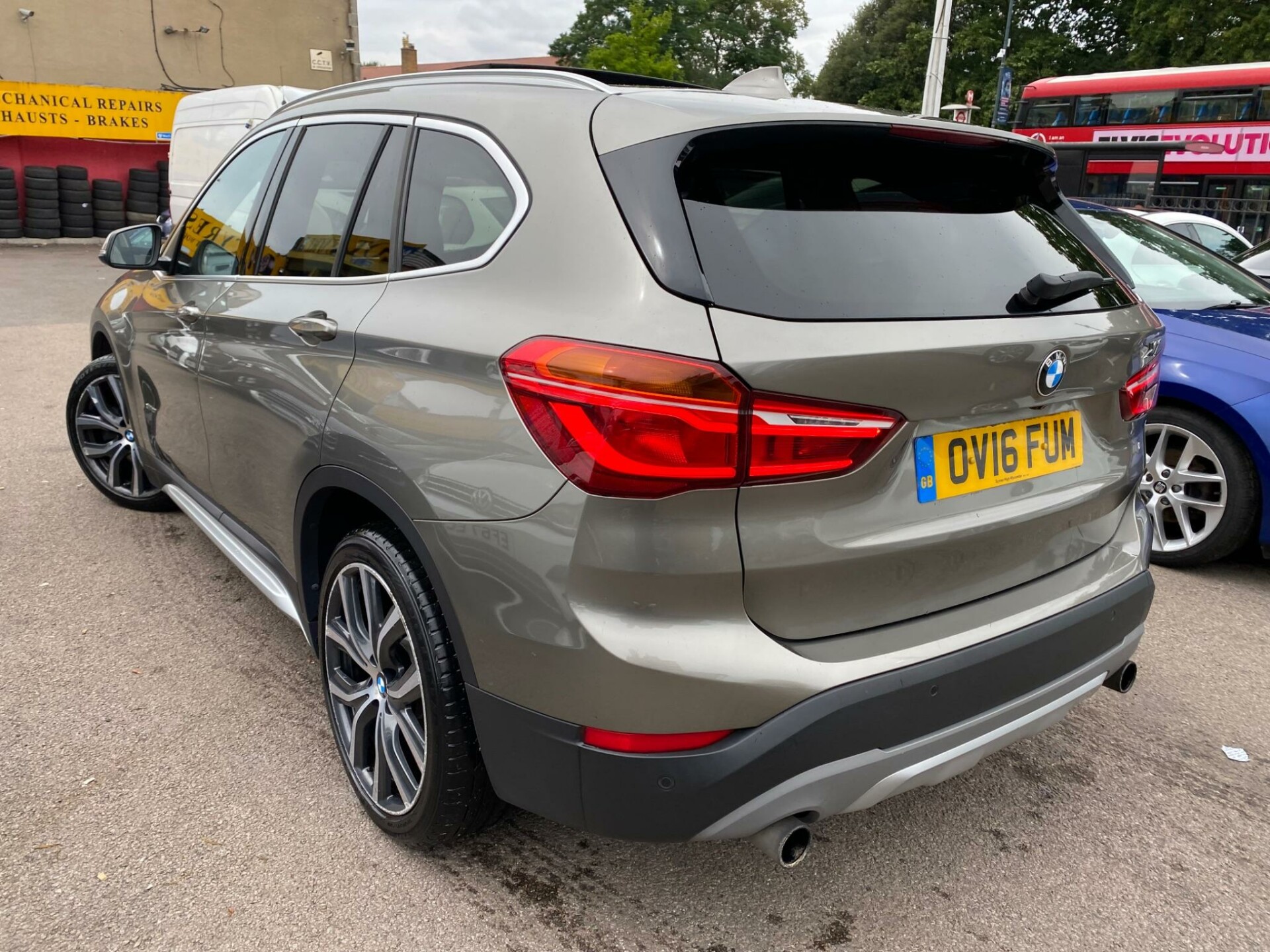 BMW X1