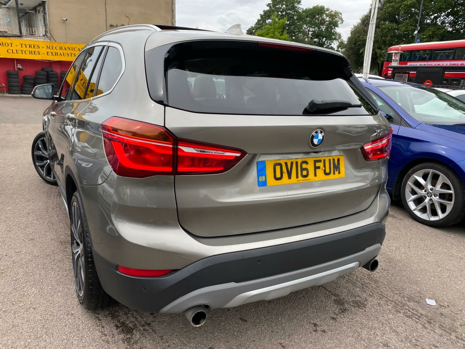BMW X1