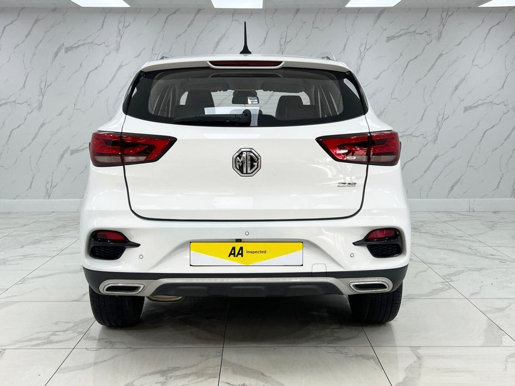 MG ZS