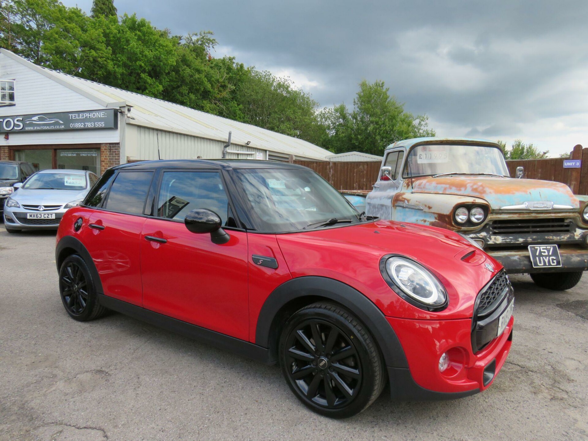 MINI Hatch