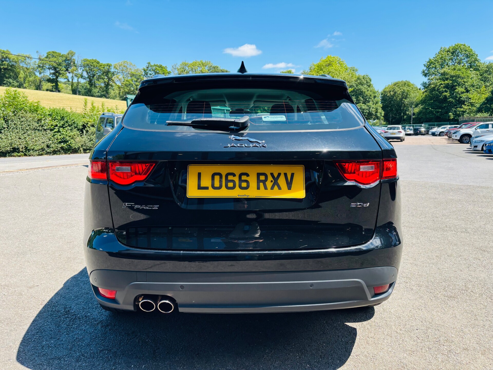 Jaguar F Pace