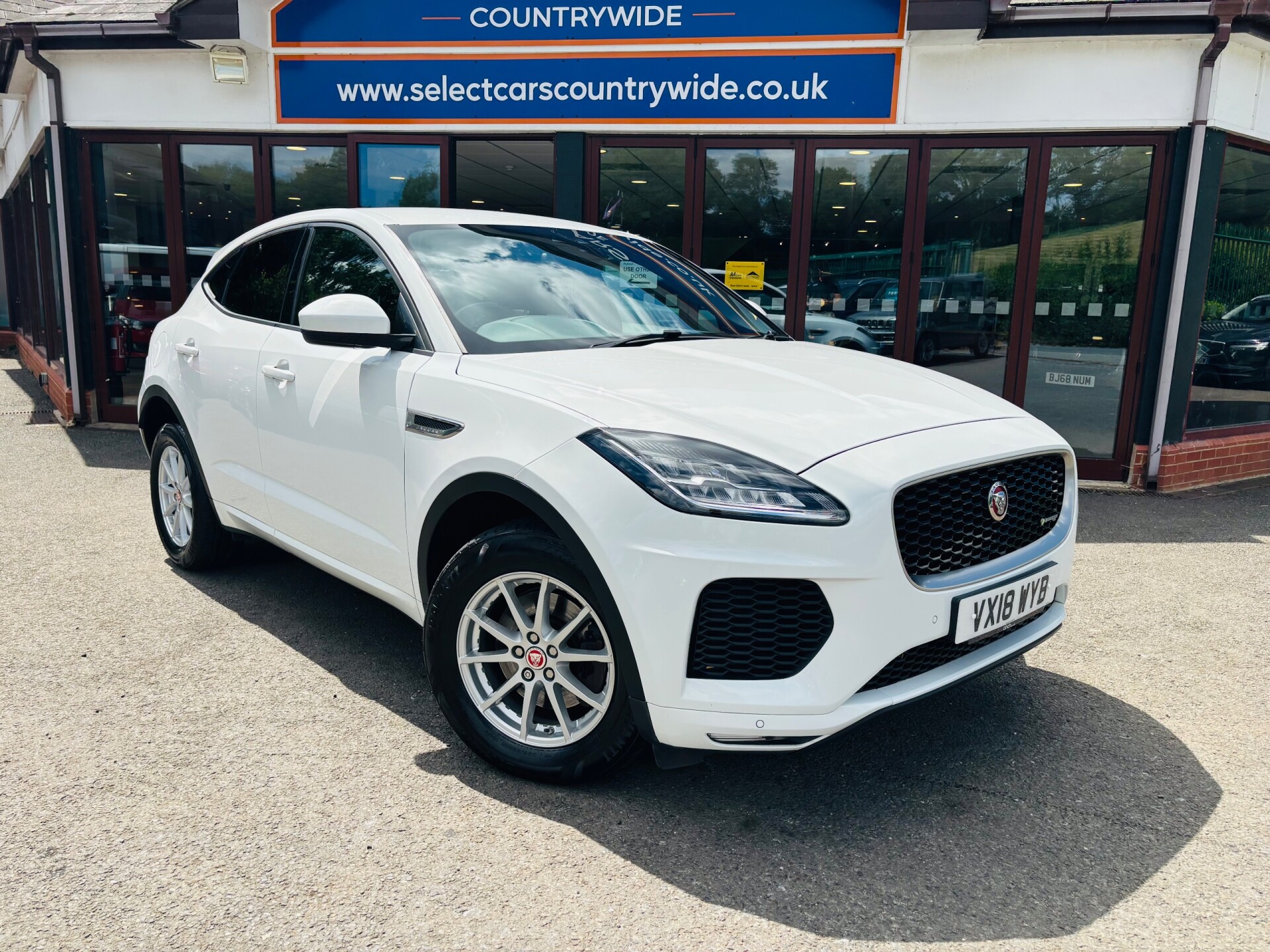 Jaguar E Pace