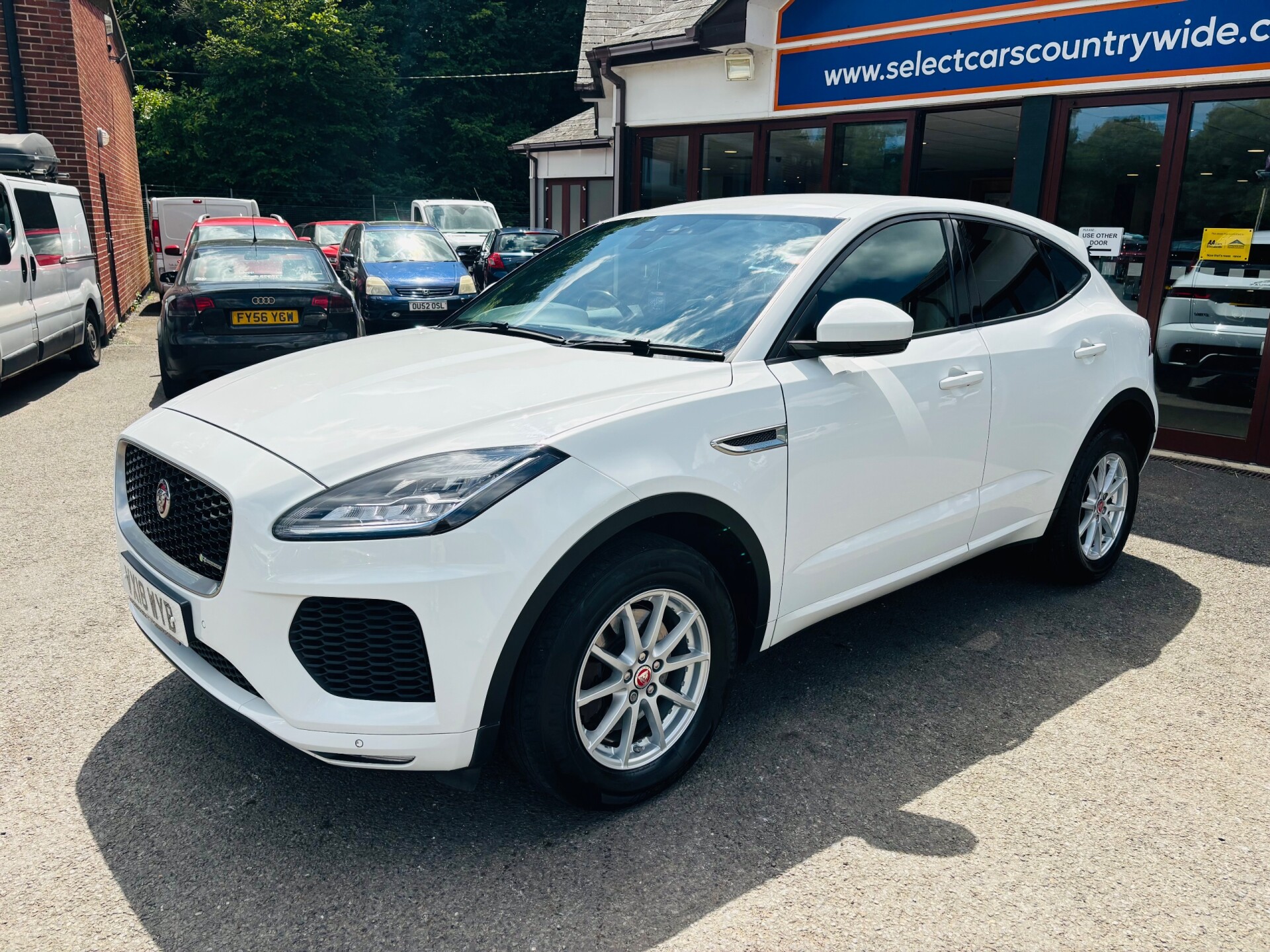 Jaguar E Pace