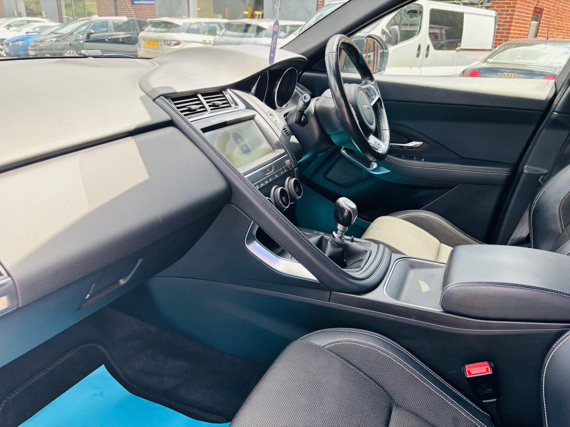Jaguar E Pace