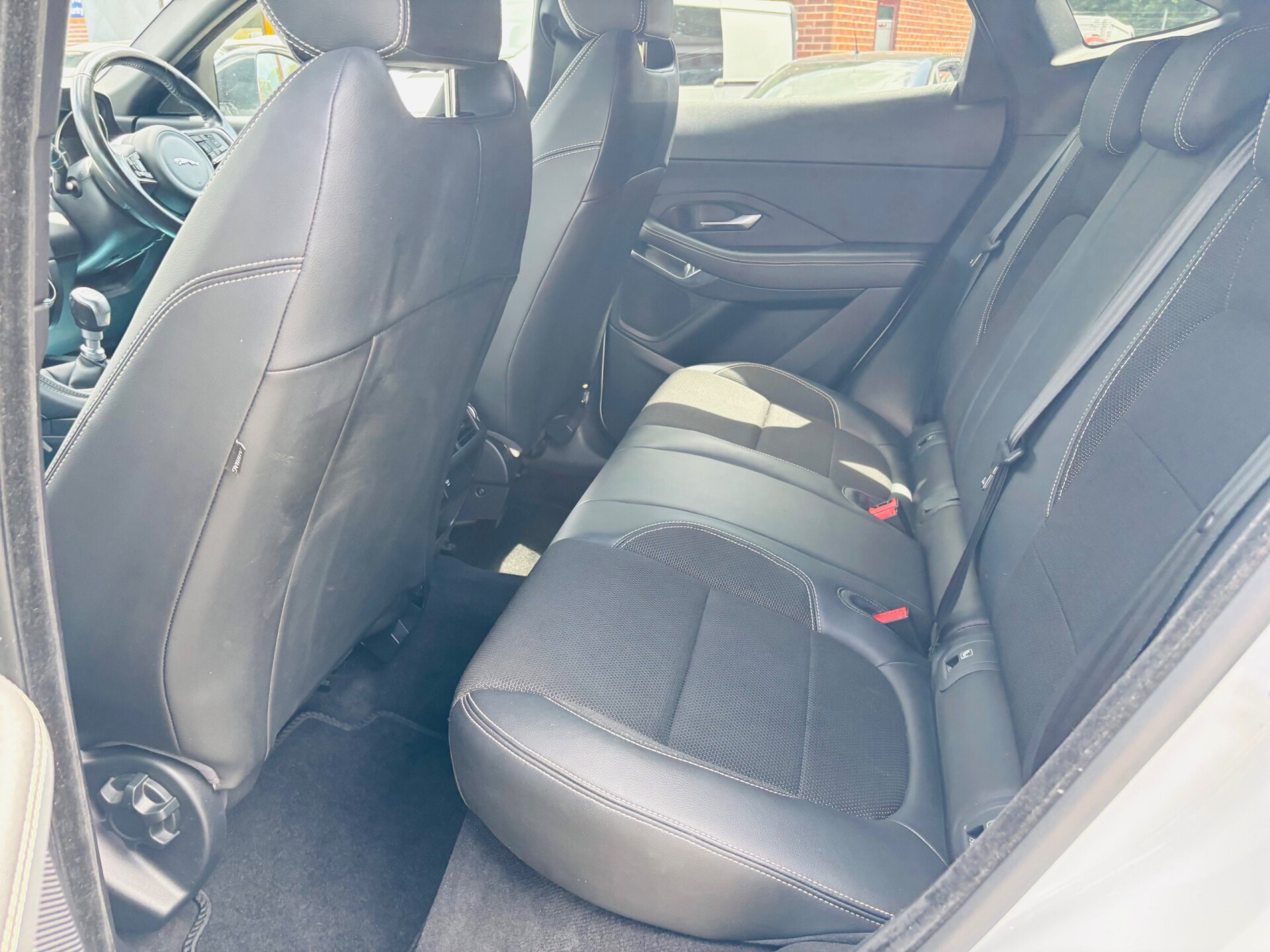 Jaguar E Pace