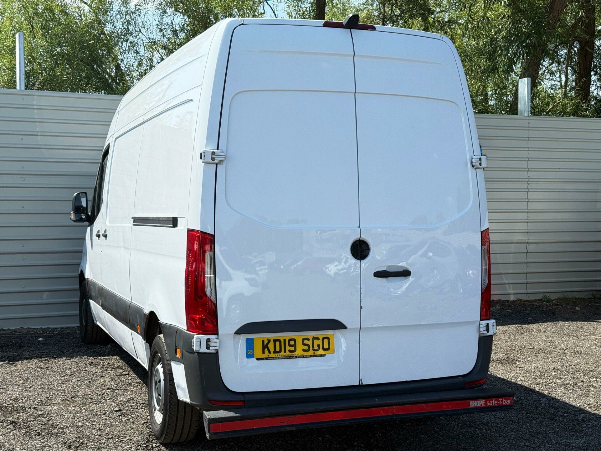 Mercedes Benz Sprinter