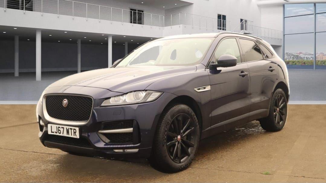 Jaguar F Pace