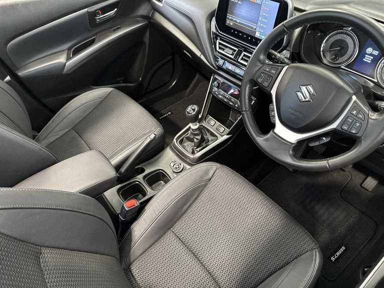 Suzuki S-Cross