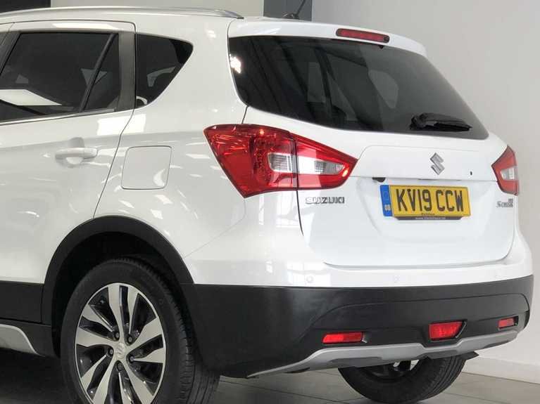 Suzuki S-Cross