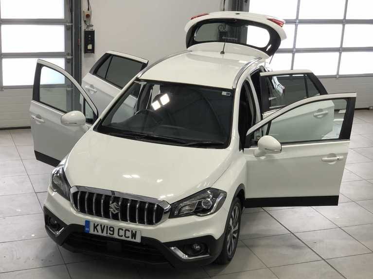 Suzuki S-Cross