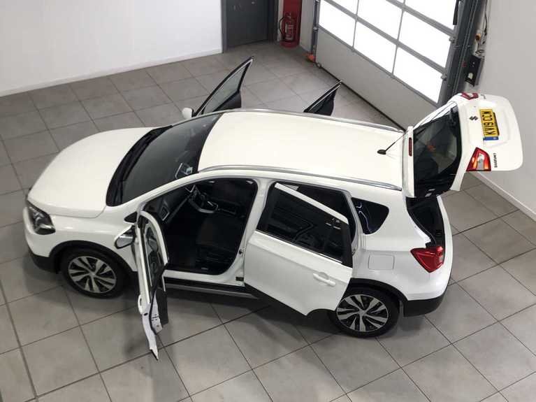 Suzuki S-Cross