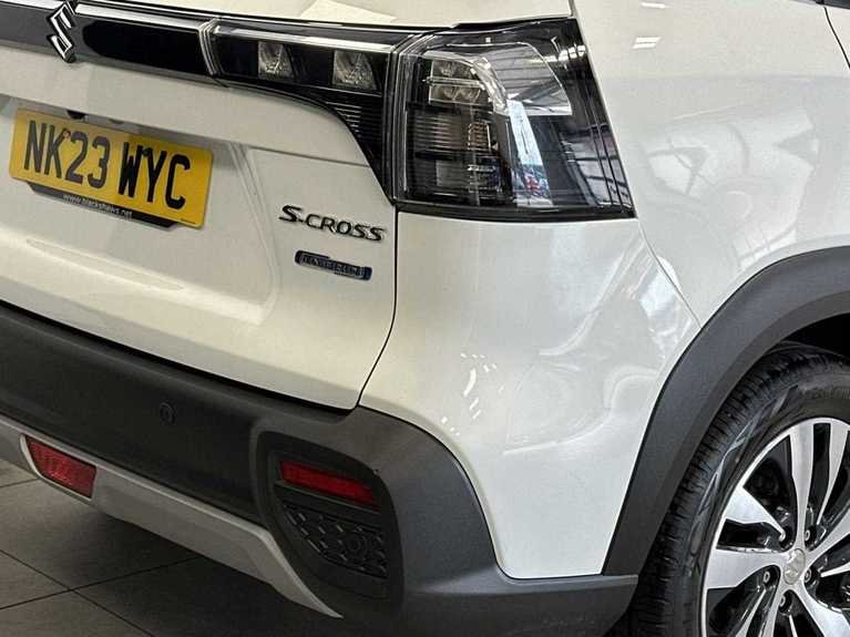 Suzuki S-Cross