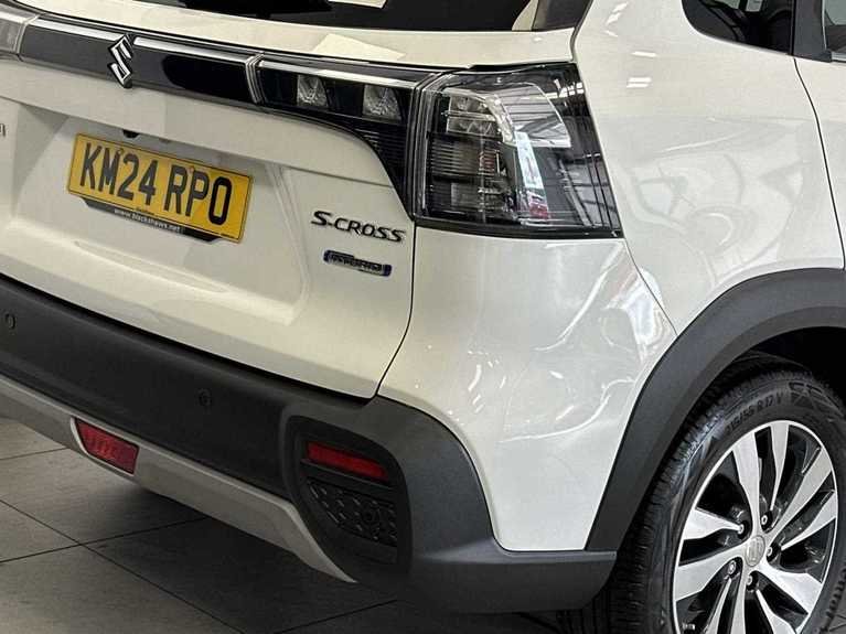 Suzuki S-Cross