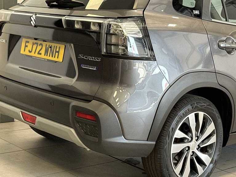 Suzuki S-Cross