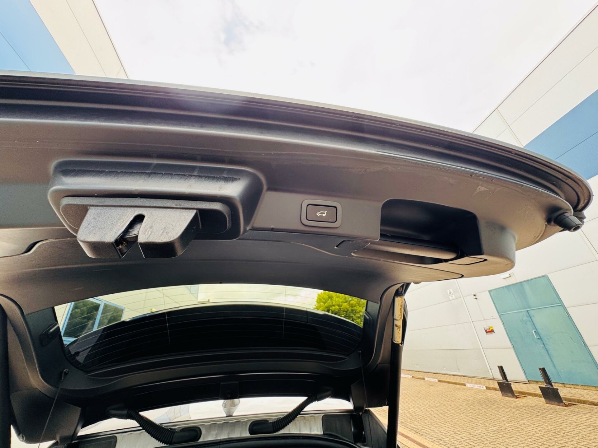 Jaguar F Pace