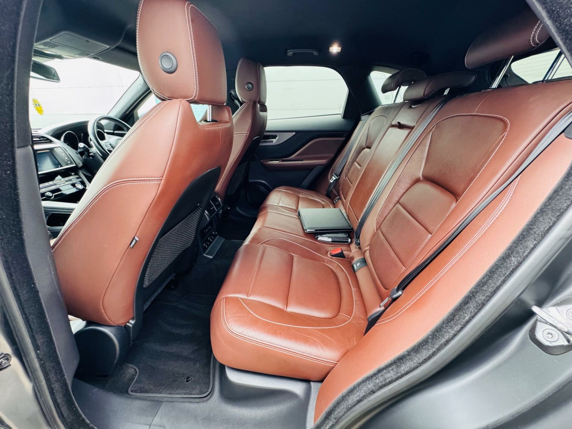 Jaguar F Pace