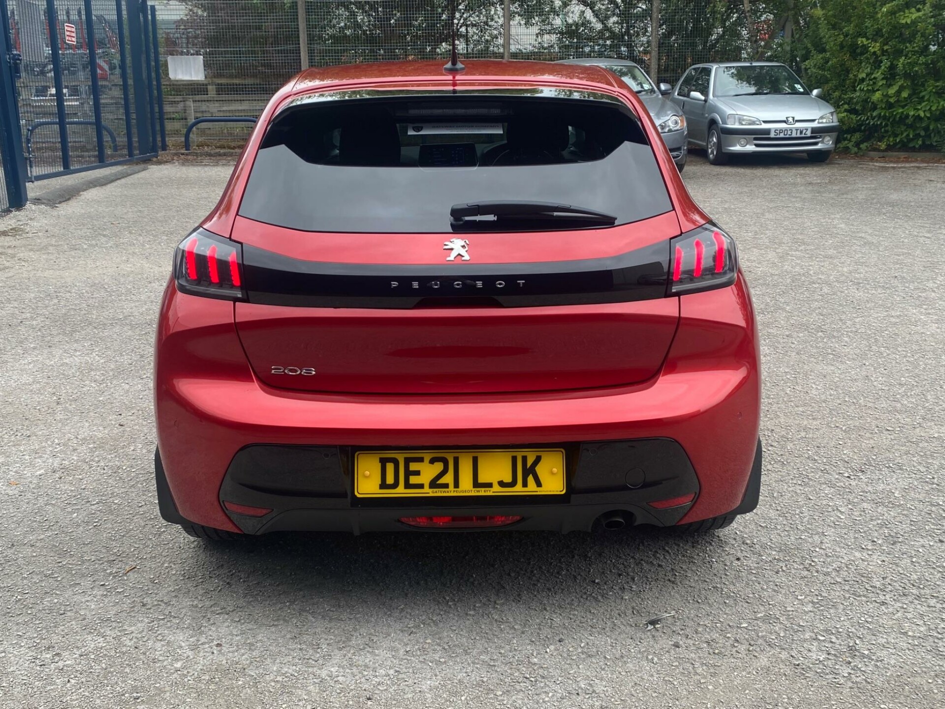 Peugeot 208