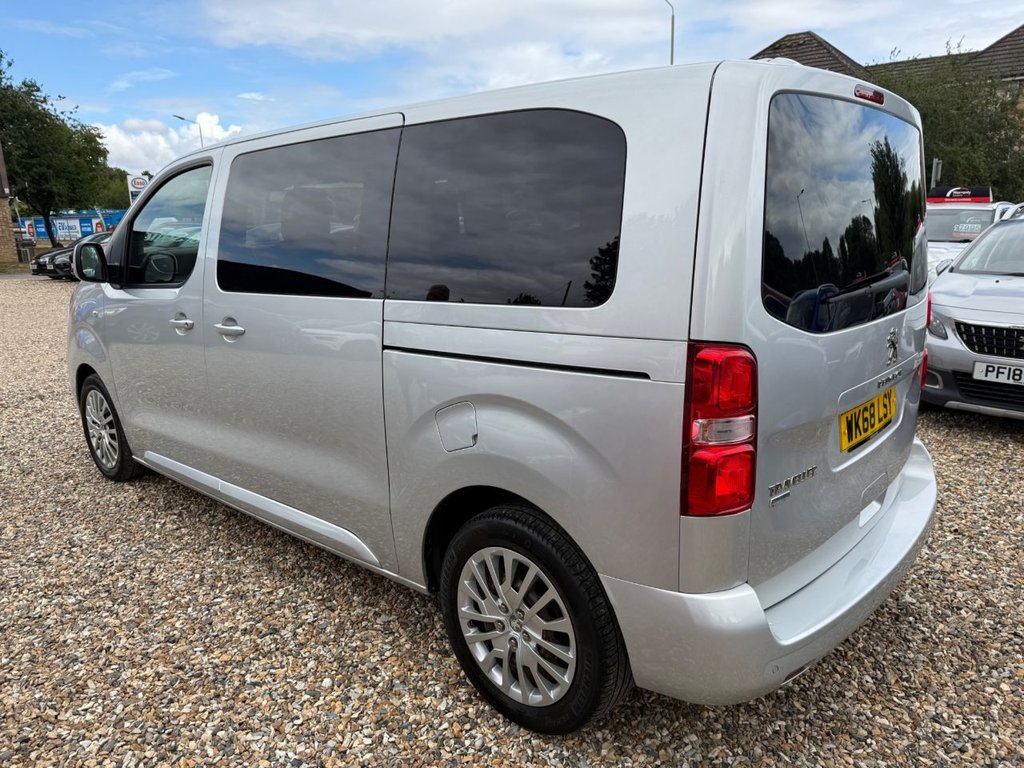Peugeot Traveller