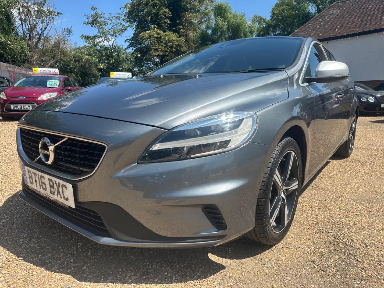 Volvo V40