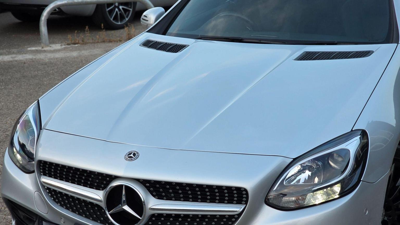 Mercedes Benz SLC
