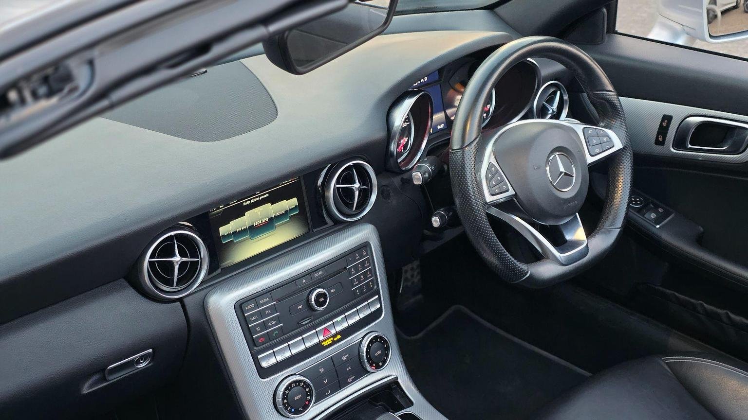 Mercedes Benz SLC