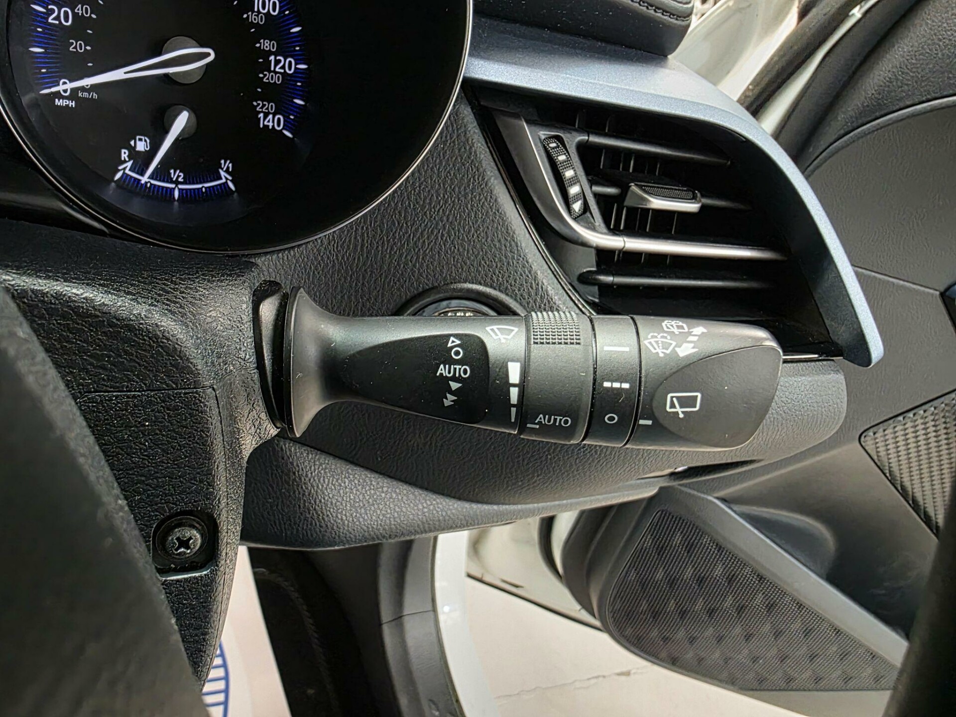 Toyota C HR