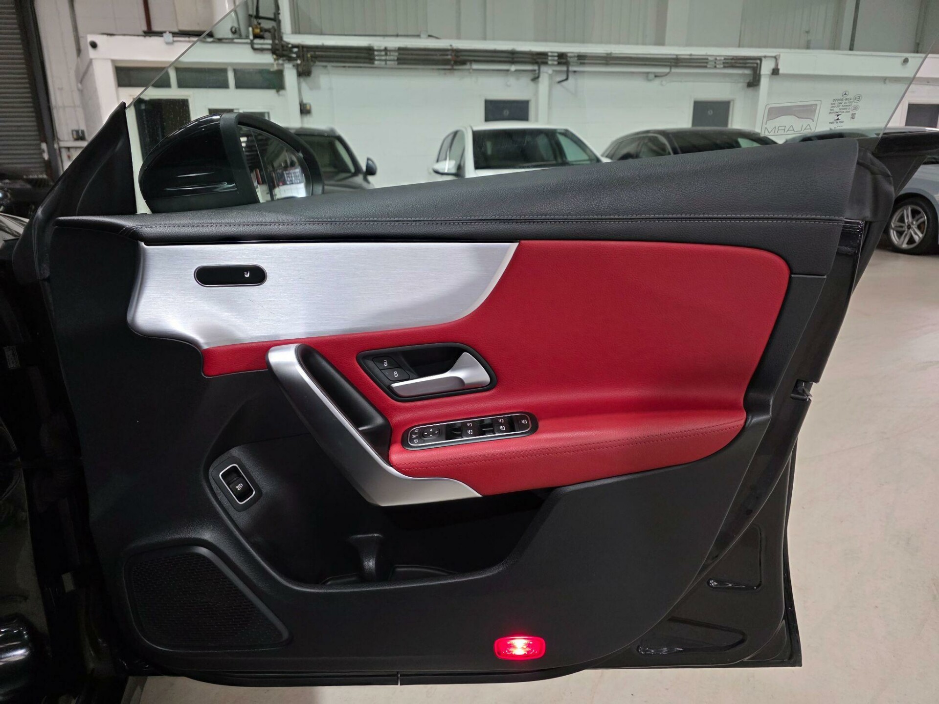 Mercedes Benz CLA